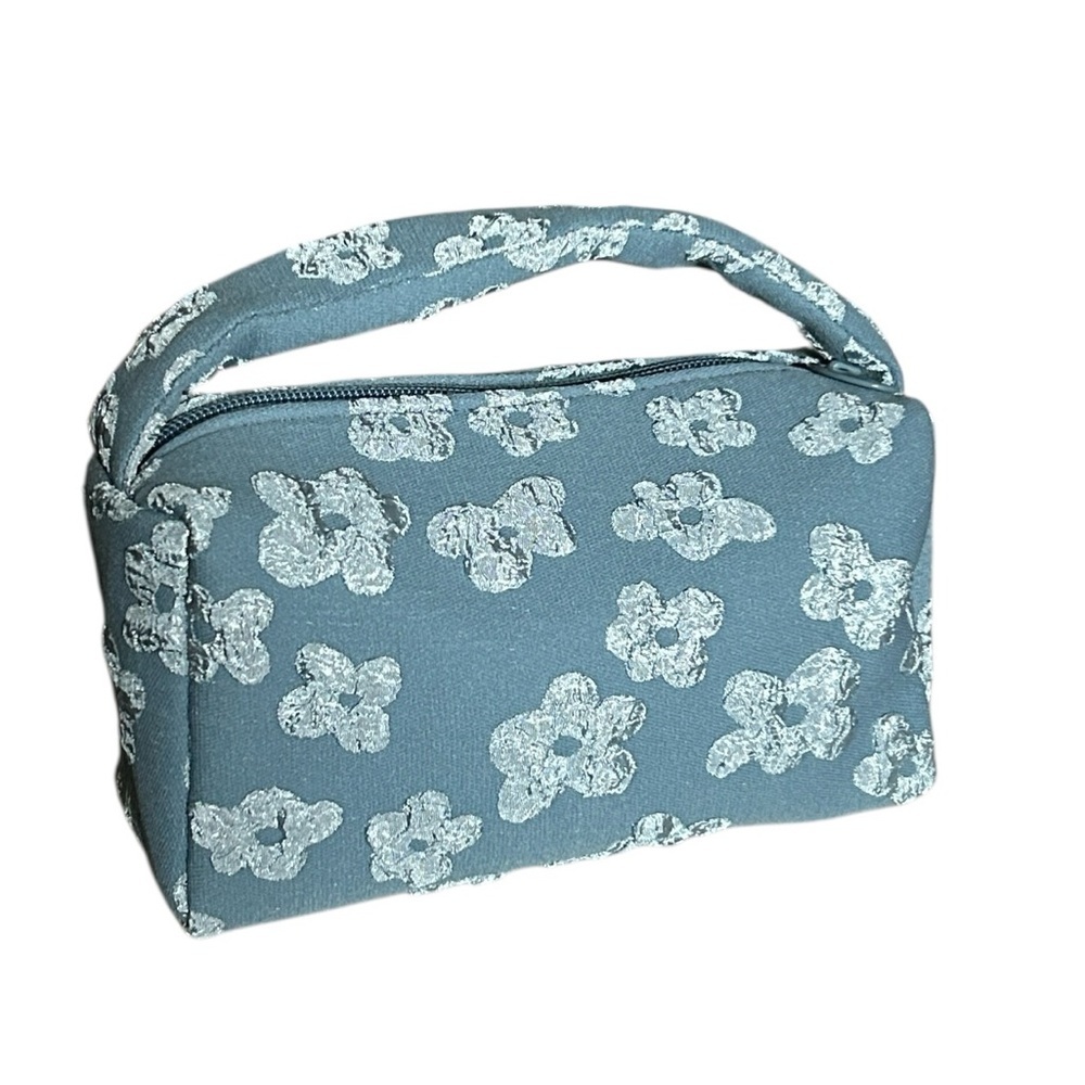 Ulta Beauty Collection Exclusive Blue Floral Cosmetic Bag Makeup Case